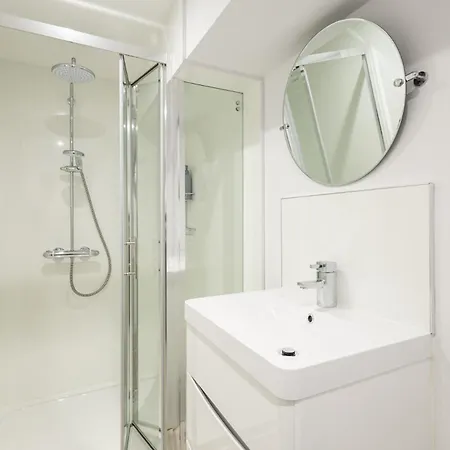 Host&stay - Devereux House *